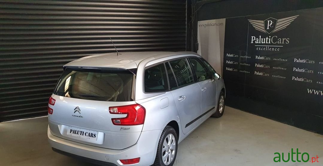 2015' Citroen C4 Grand Picasso photo #3