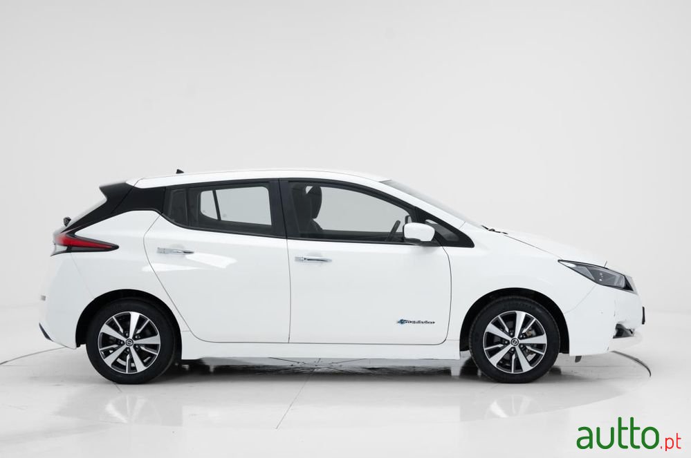 2019' Nissan Leaf Acenta photo #2