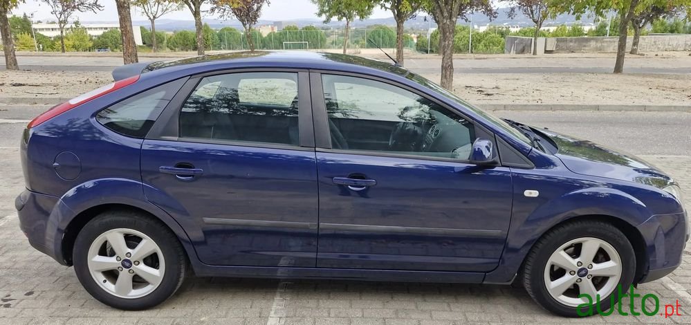 2005' Ford Focus photo #1