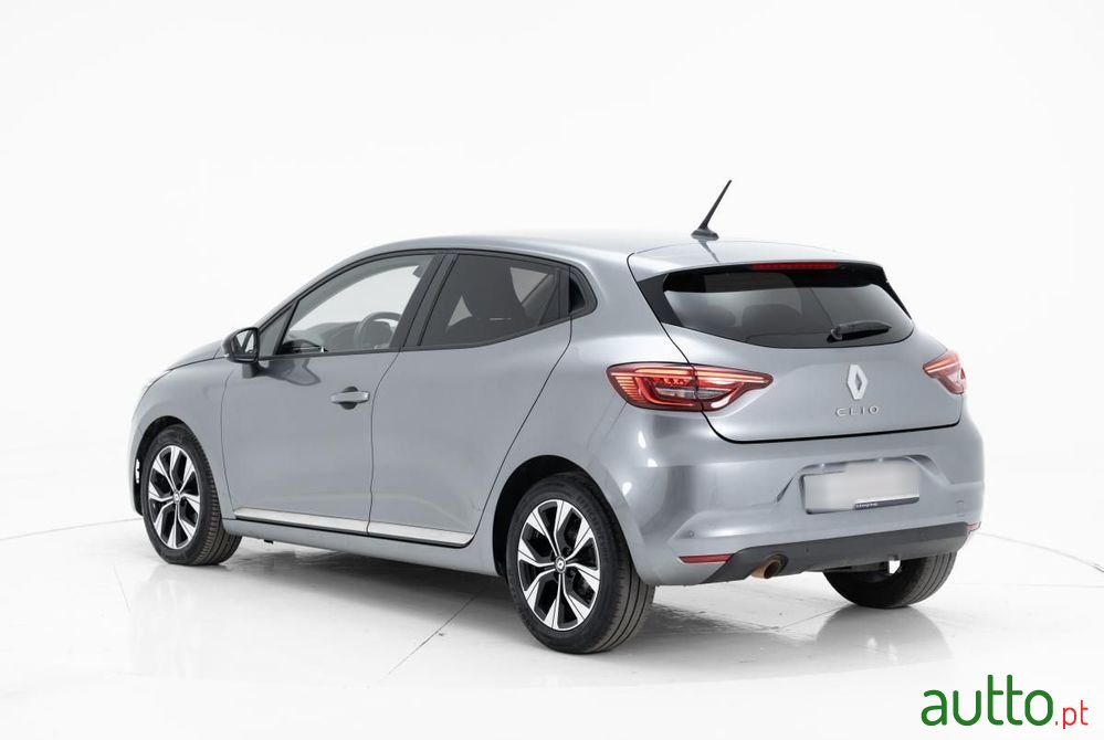 2023' Renault Clio photo #4