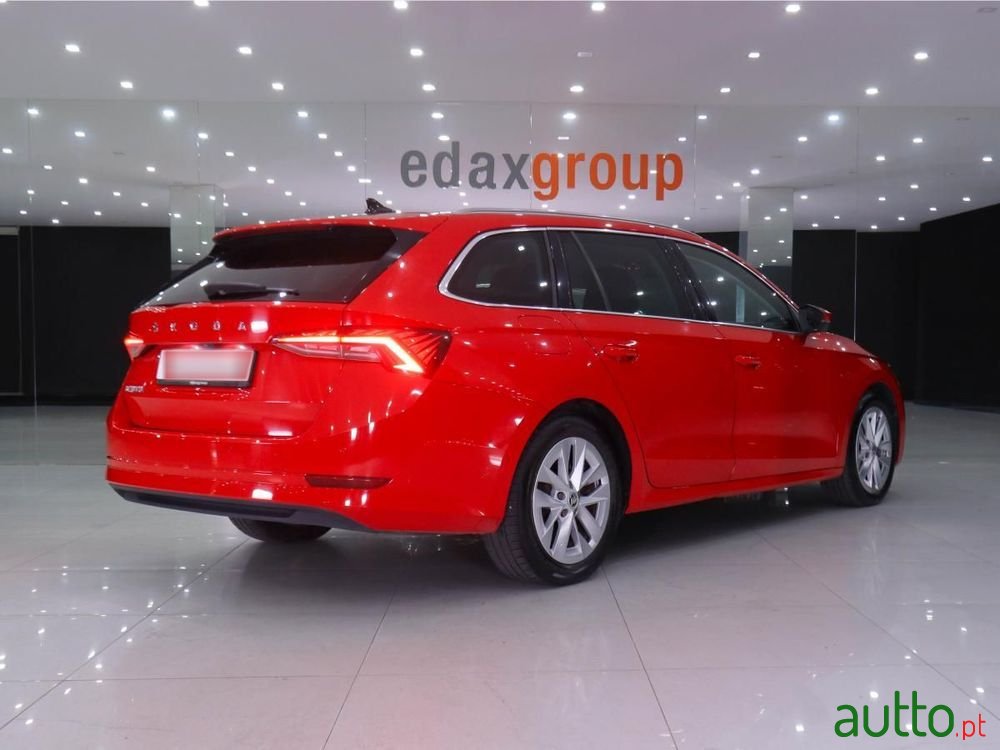 2021' Skoda Octavia Break photo #3