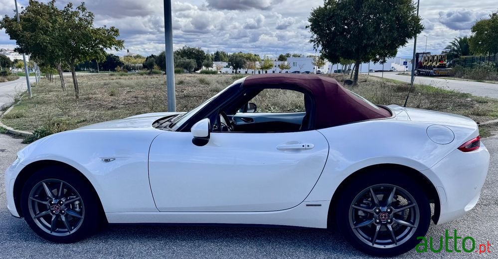2021' Mazda MX-5 photo #1