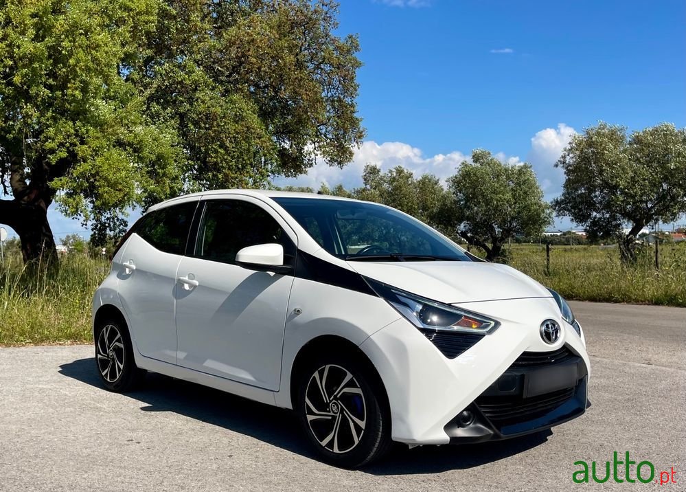 2020' Toyota Aygo photo #4