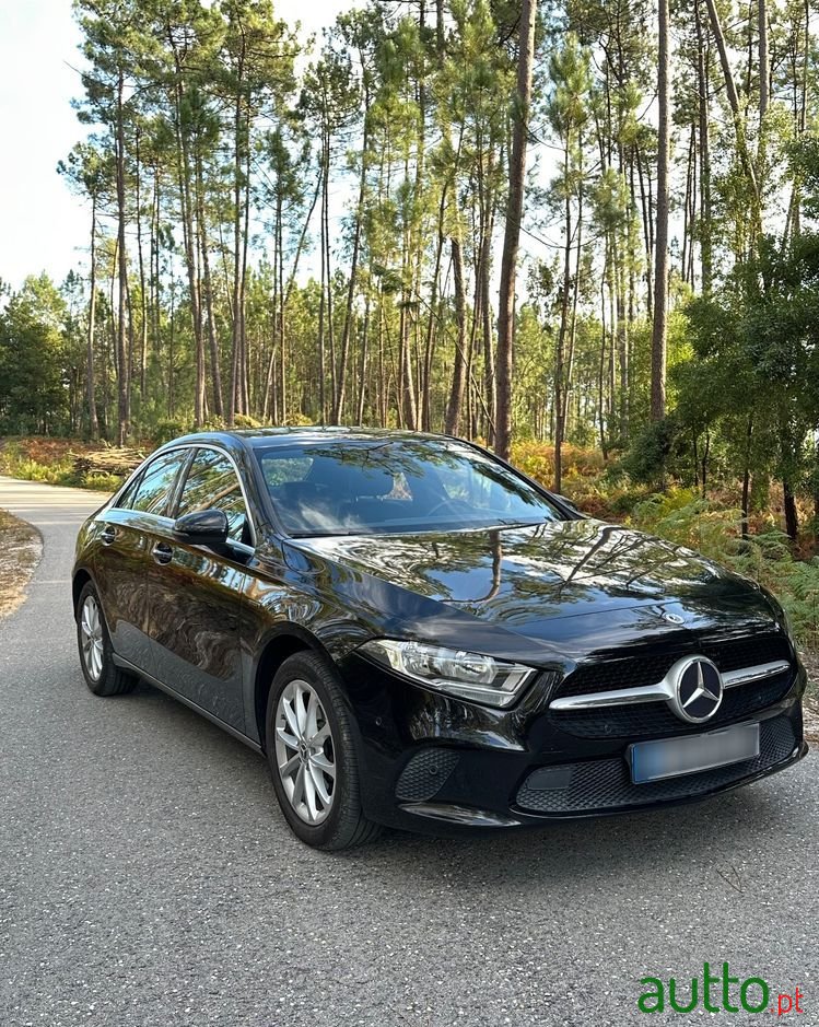 2020' Mercedes-Benz Classe A photo #2