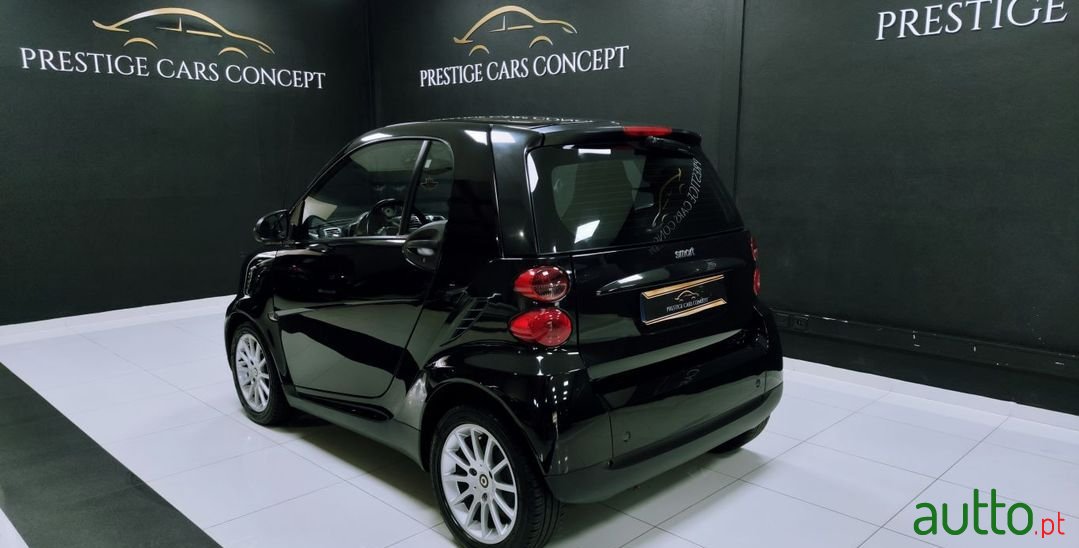 2010' Smart Fortwo photo #2