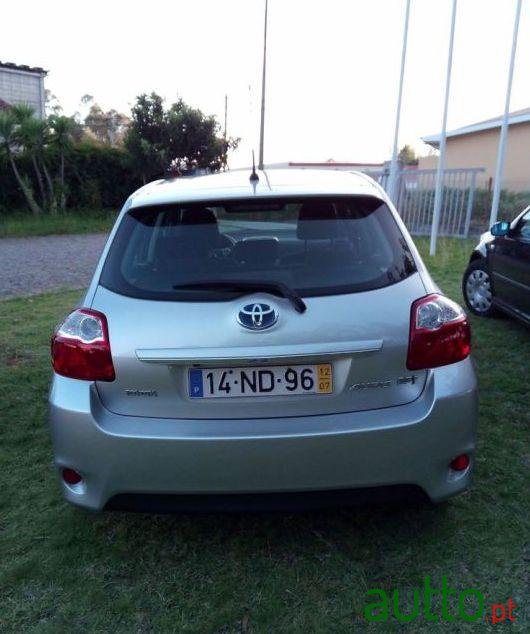 2012' Toyota Auris Híbrido photo #1