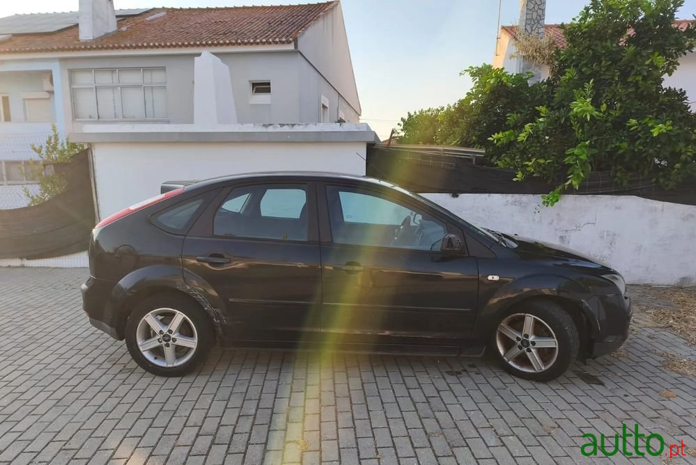 2007' Ford Focus photo #3