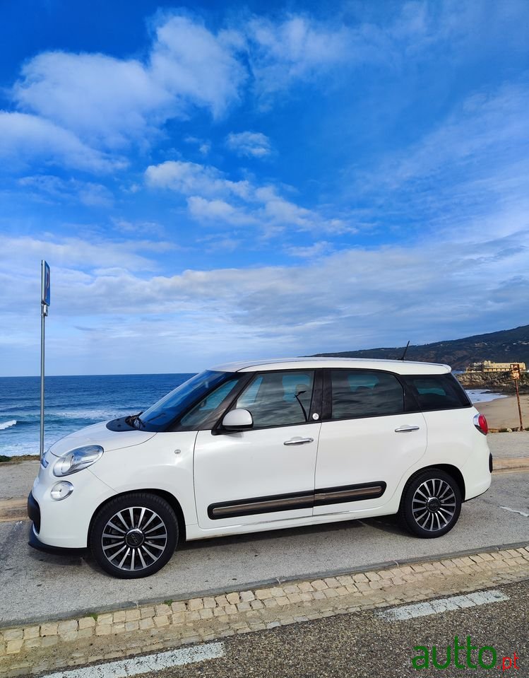 2016' Fiat 500L photo #3
