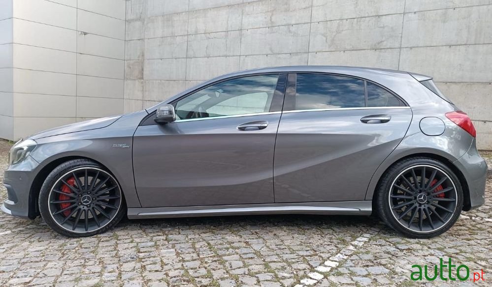 2014' Mercedes-Benz Classe A 4-Matic photo #1