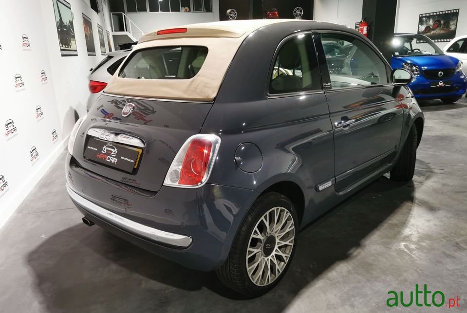 2011' Fiat 500C photo #3