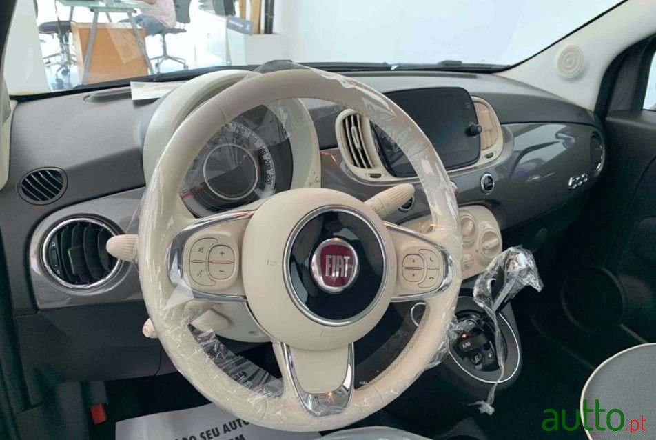 2020' Fiat 500 photo #1