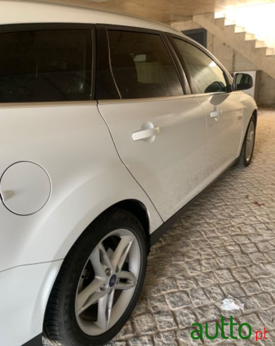 2014' Ford Focus Sw photo #5