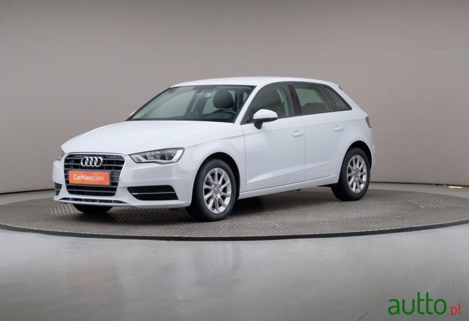 2016' Audi A3 Sportback photo #1