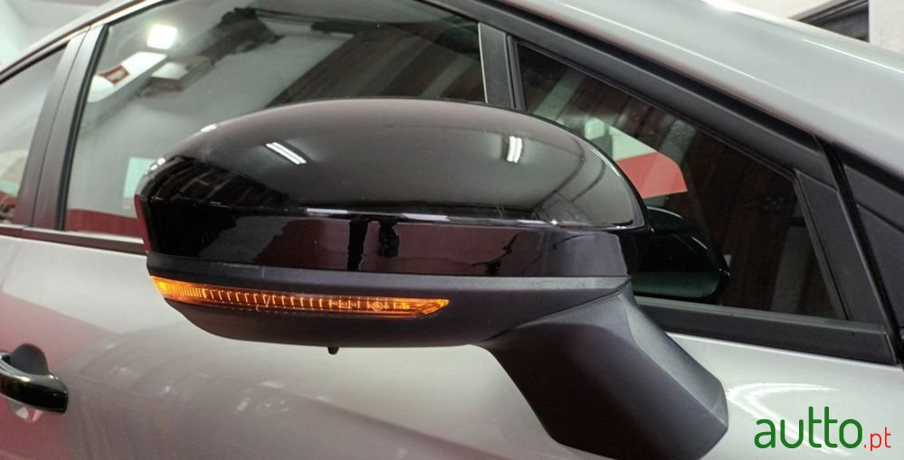 2020' Renault Clio 1.5 Blue Dci Intens photo #5