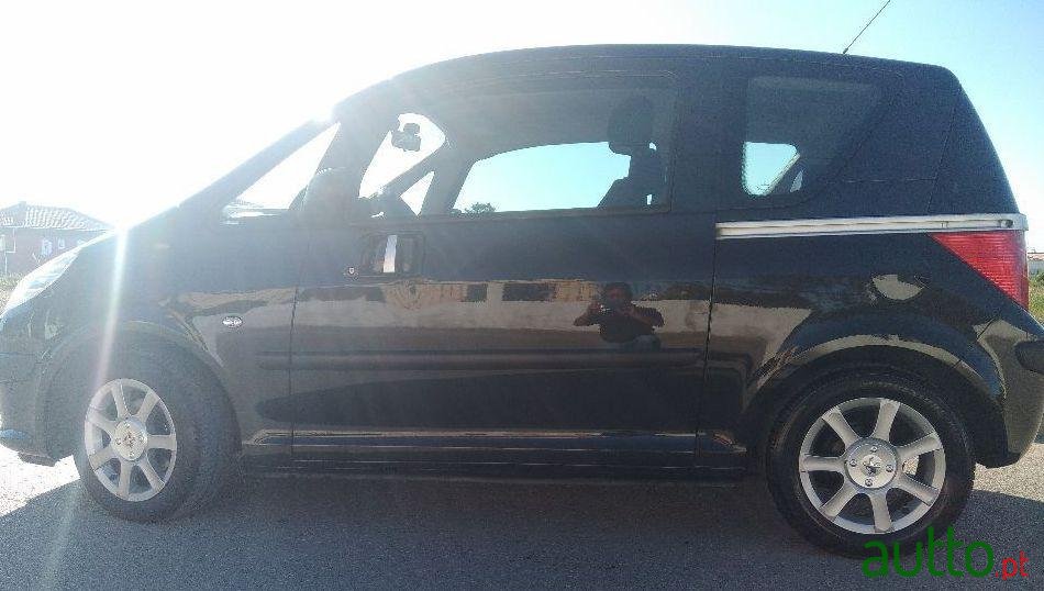 2005' Peugeot 1007 Sporty photo #2