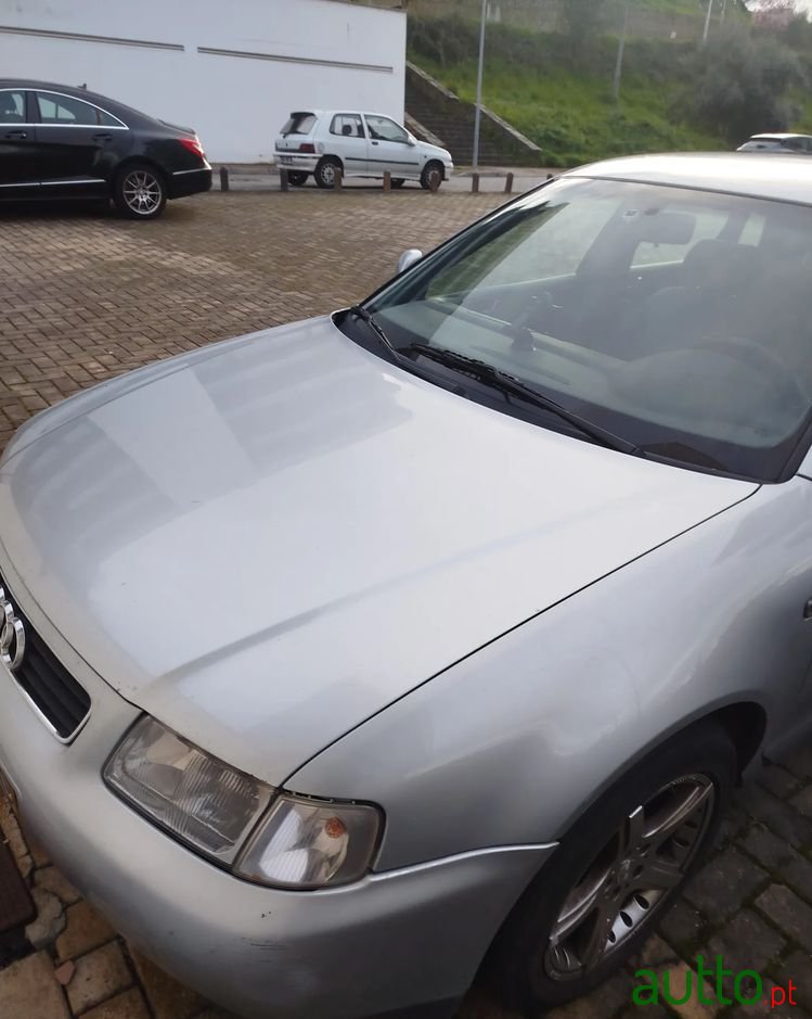 1999' Audi A3 Sportback photo #1