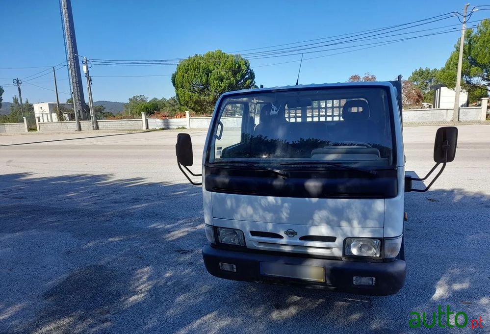 2003' Nissan Cabstar photo #4