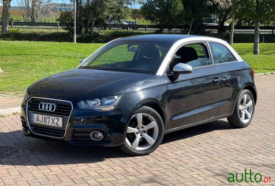 2011' Audi A1 photo #3