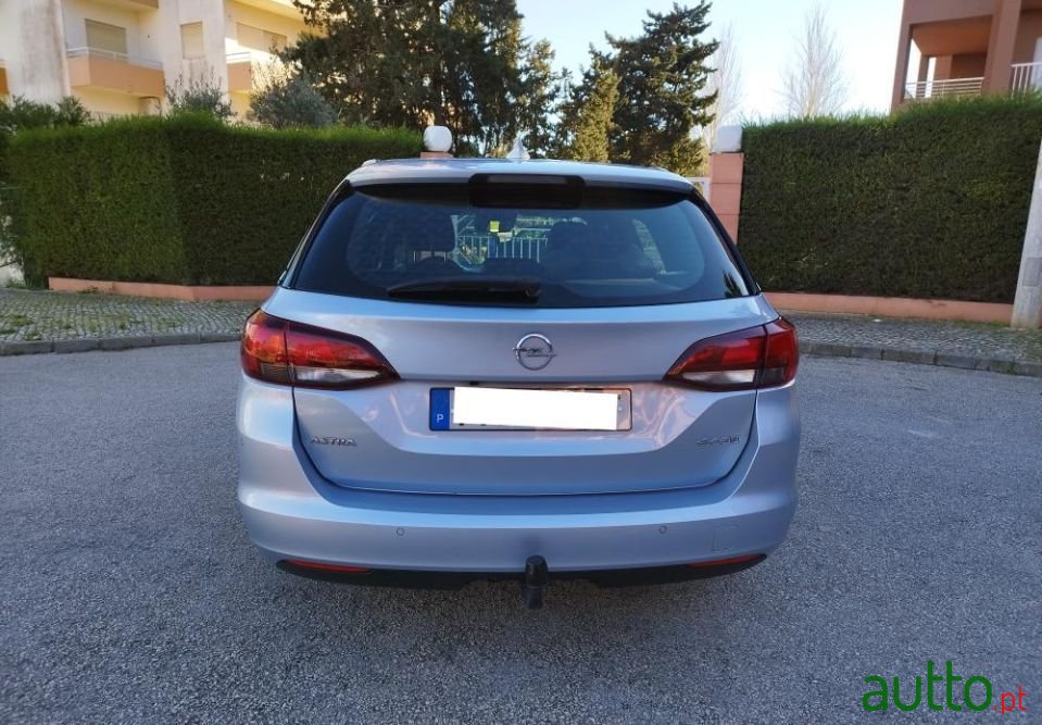 2017' Opel Astra Sports Tourer photo #3