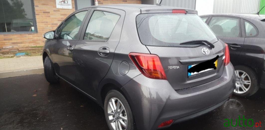 2014' Toyota Yaris 1.4D-4D photo #1