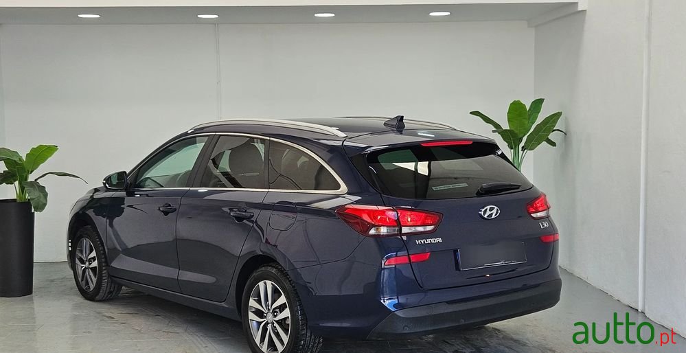 2019' Hyundai i30 Sw photo #4
