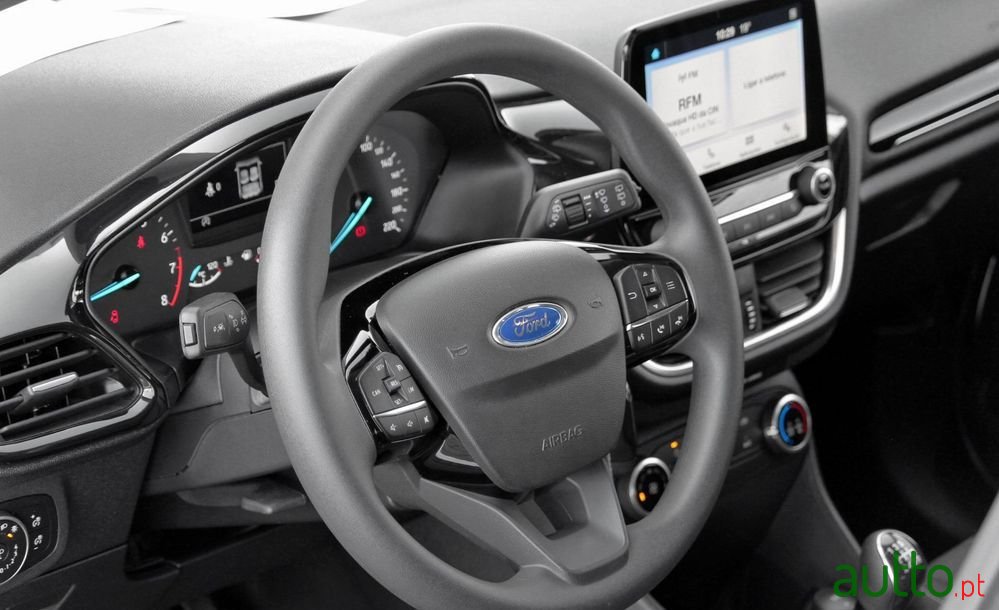2021' Ford Fiesta photo #6