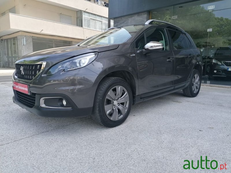 2018' Peugeot 2008 photo #3