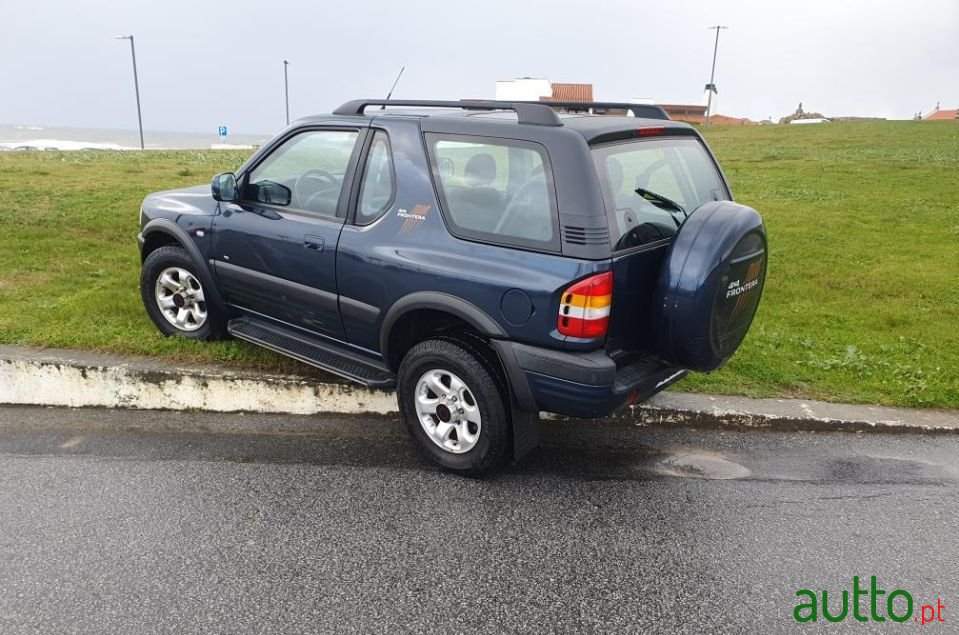 2000' Opel Frontera photo #1