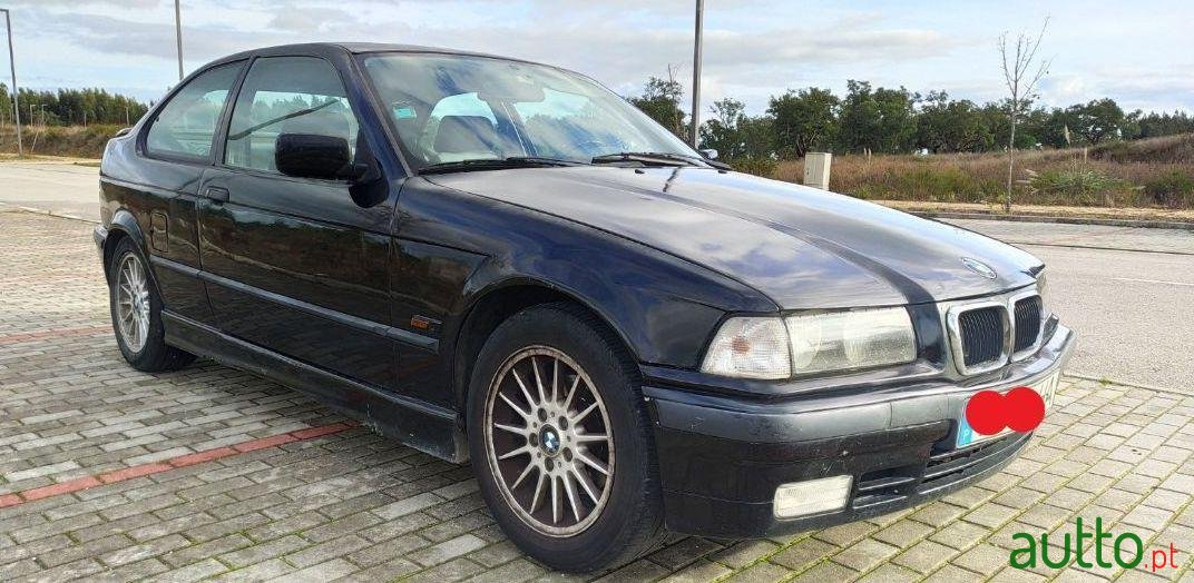 1996' BMW 318 Compact photo #2