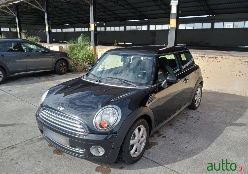 2008' MINI One 3 Portas photo #1