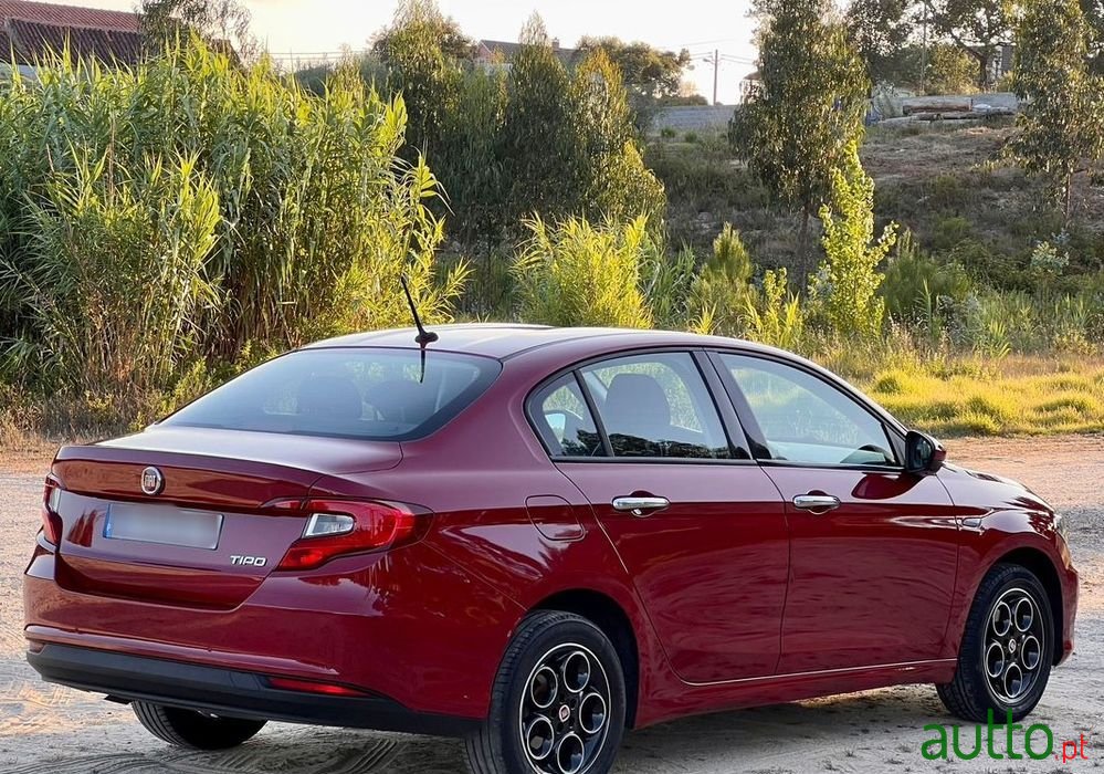 2016' Fiat Tipo photo #2
