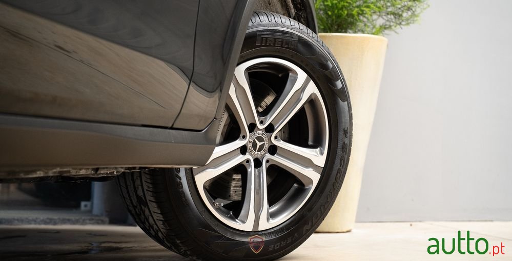 2021' Mercedes-Benz Classe Glc De 4Matic photo #6