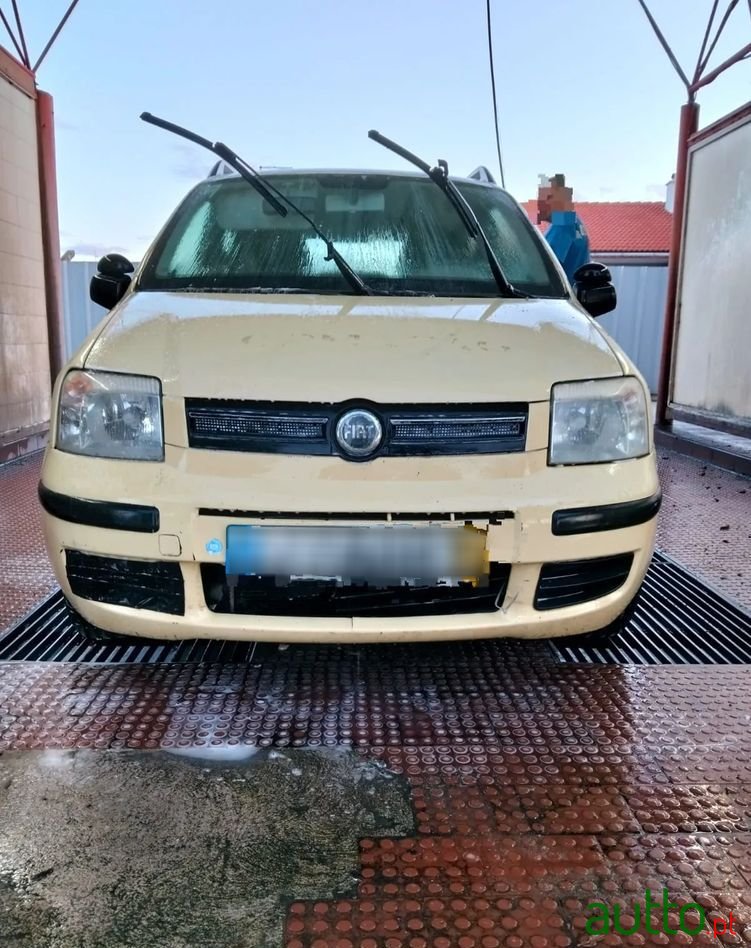 2005' Fiat Panda photo #3