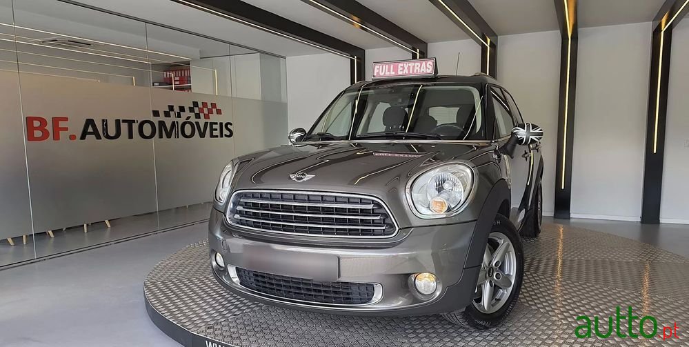 2013' MINI Countryman One D photo #1