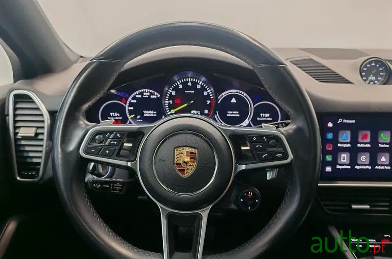 2022' Porsche Cayenne Coupé E-Hybrid photo #6