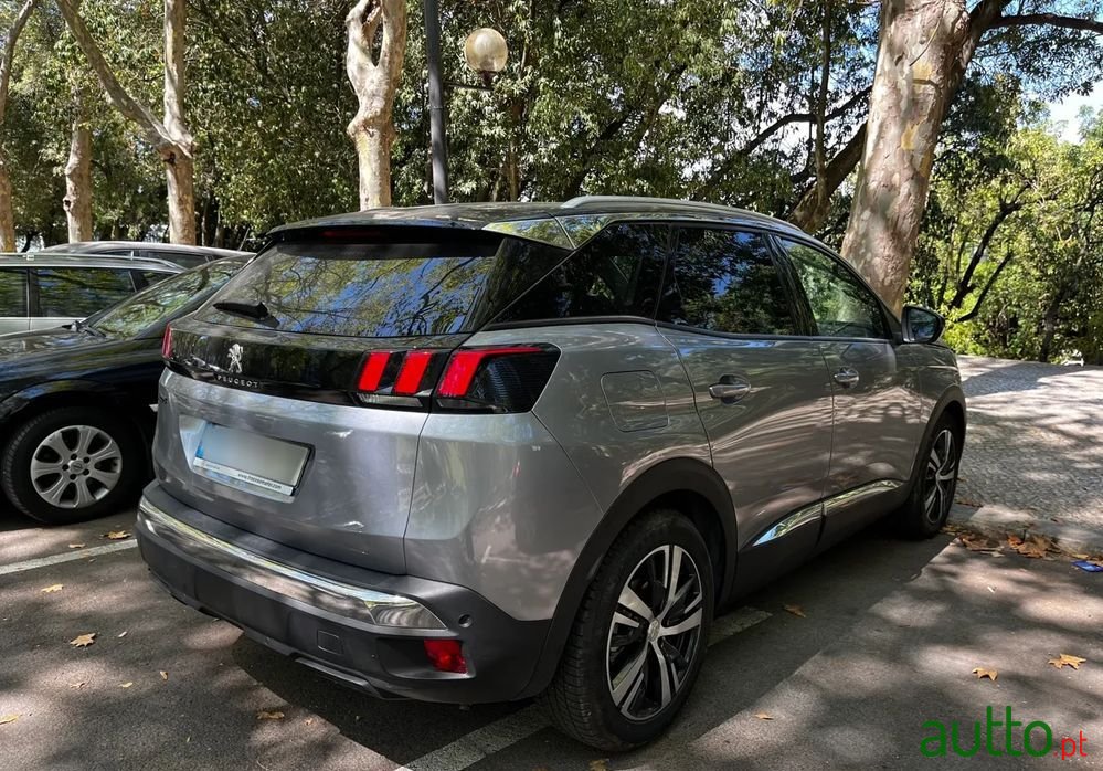 2017' Peugeot 3008 photo #2