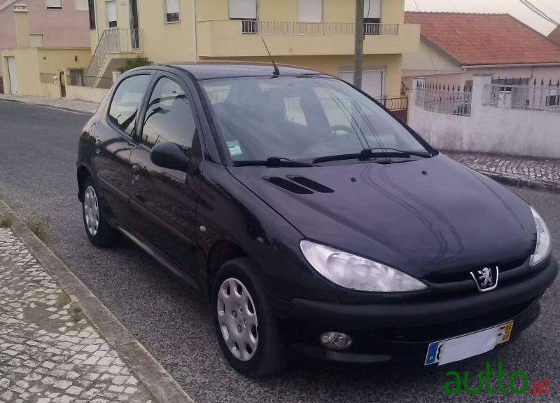 2004' Peugeot 206 photo #2