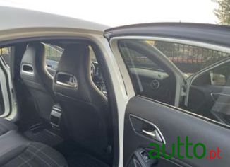 2017' Mercedes-Benz A-180 photo #3