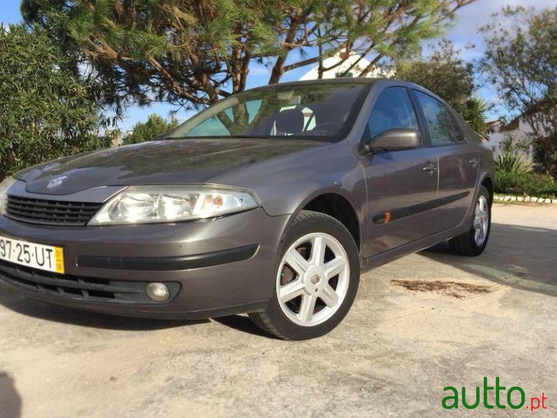 2001' Renault Laguna photo #1