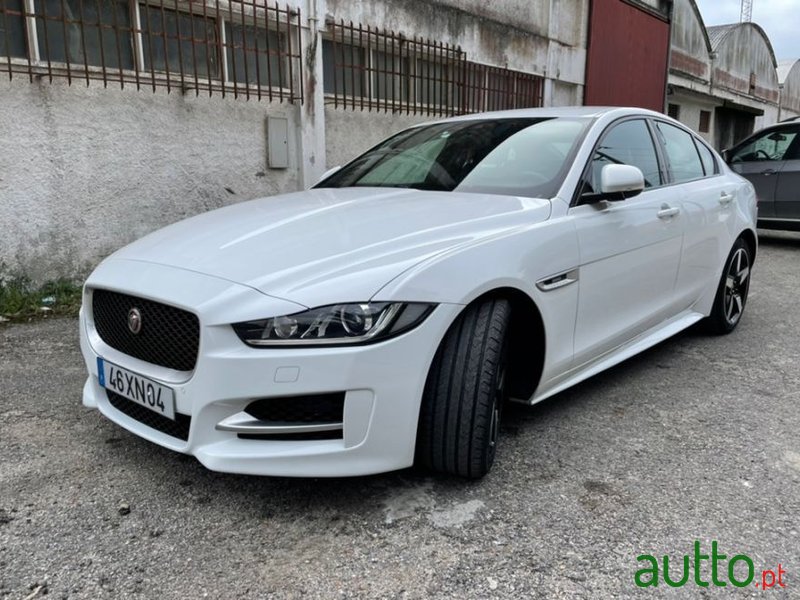 2016' Jaguar Xe photo #1