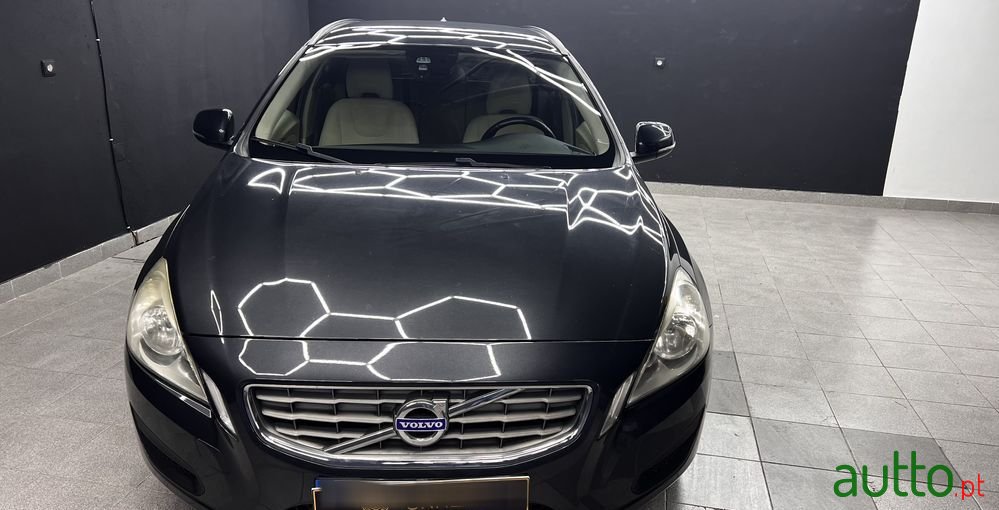 2012' Volvo V60 photo #3