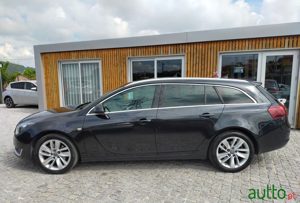 2015' Opel Insignia Sports Tourer photo #6
