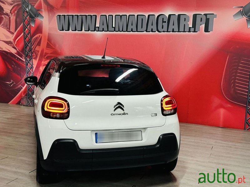 2021' Citroen C3 1.2 Puretech Shine photo #3