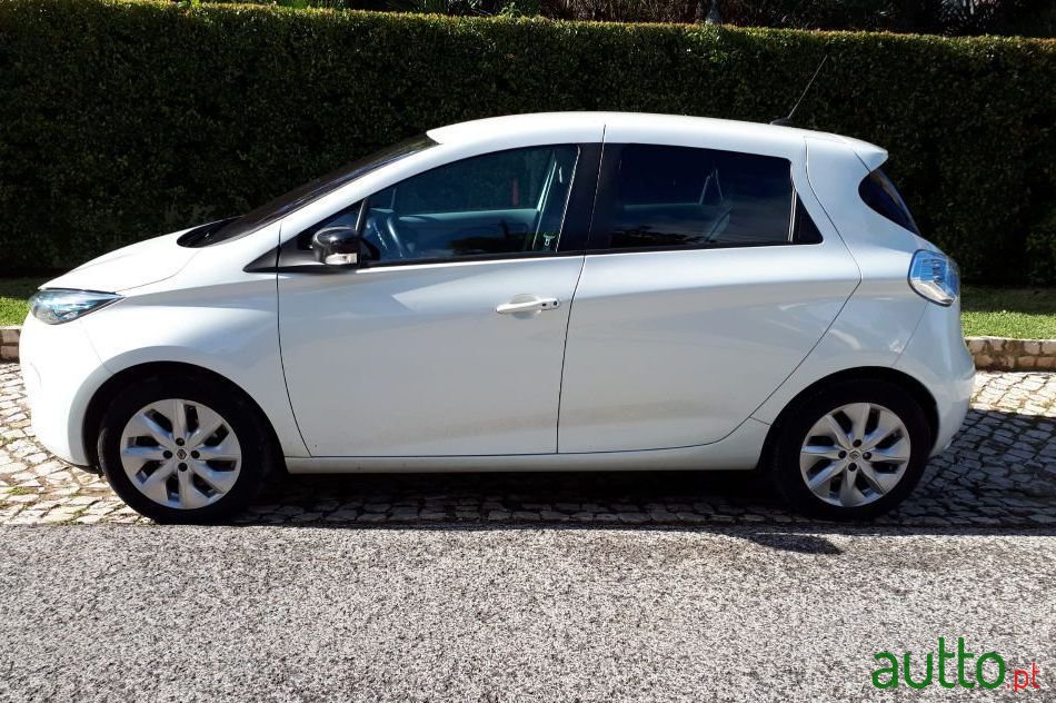 2015' Renault Zoe photo #3