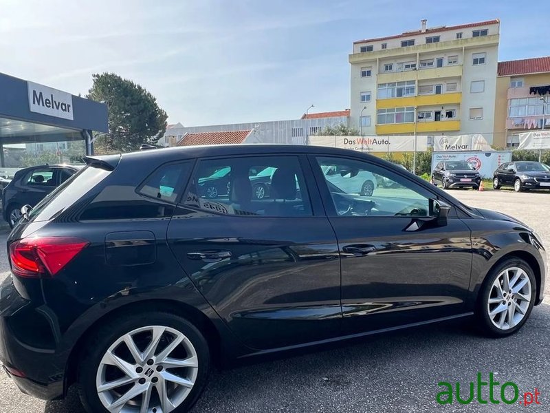 2024' SEAT Ibiza 1.0 Tsi Fr photo #3