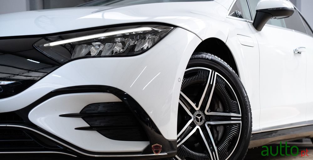 2022' Mercedes-Benz EQE photo #2
