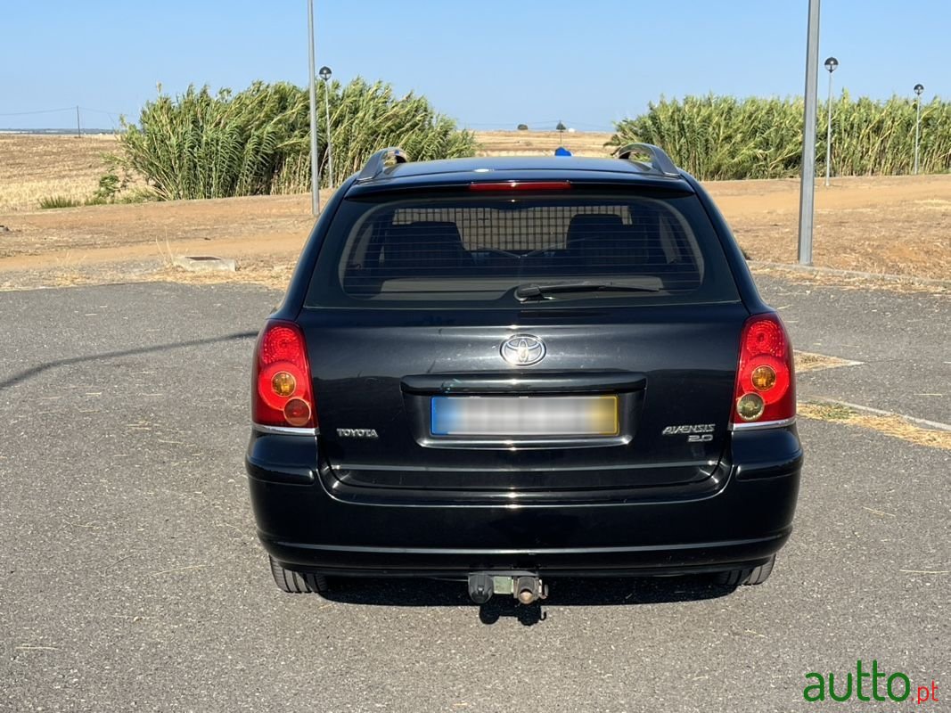 2005' Toyota Avensis Sw photo #6