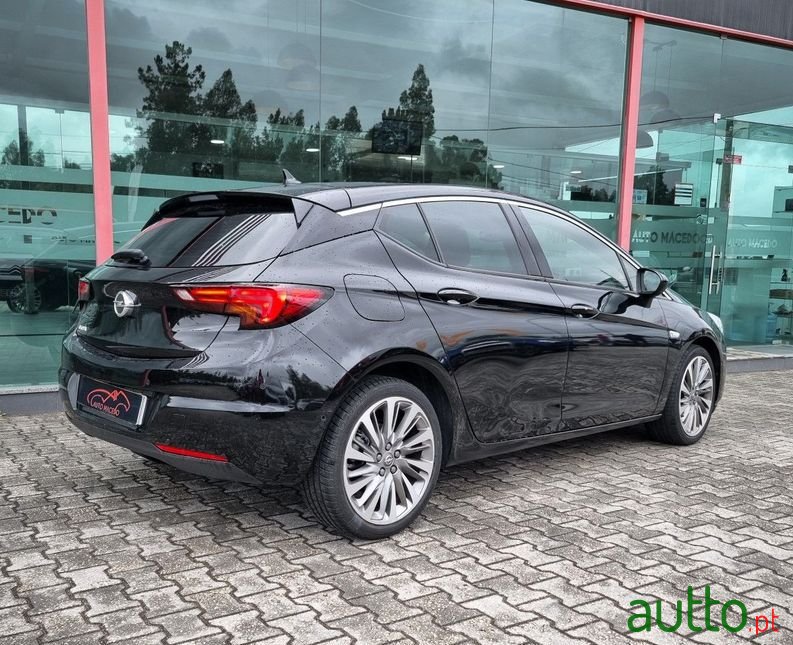 2019' Opel Astra photo #4