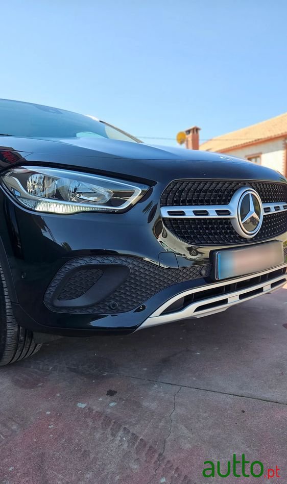 2022' Mercedes-Benz Classe Gla photo #4