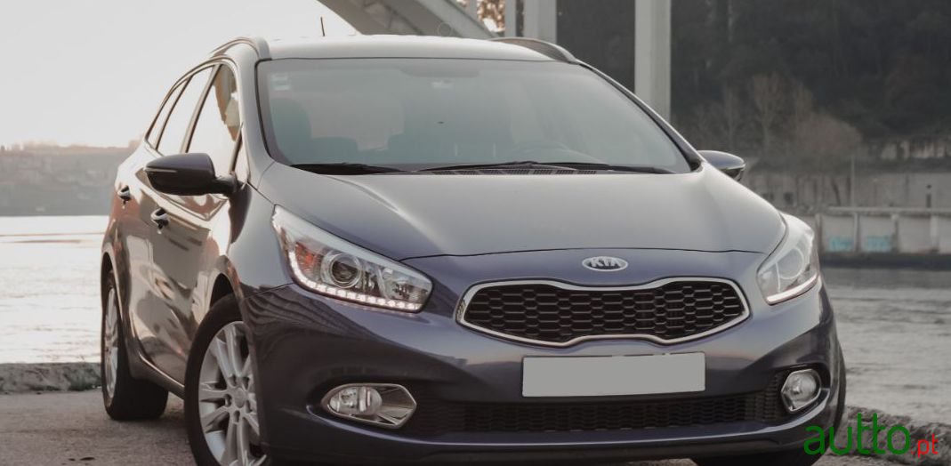 2012' Kia Ceed Sw photo #2